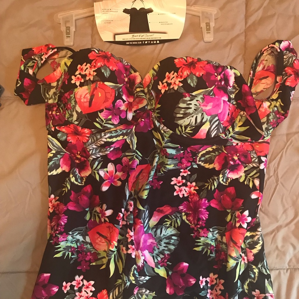 New without tags tankini